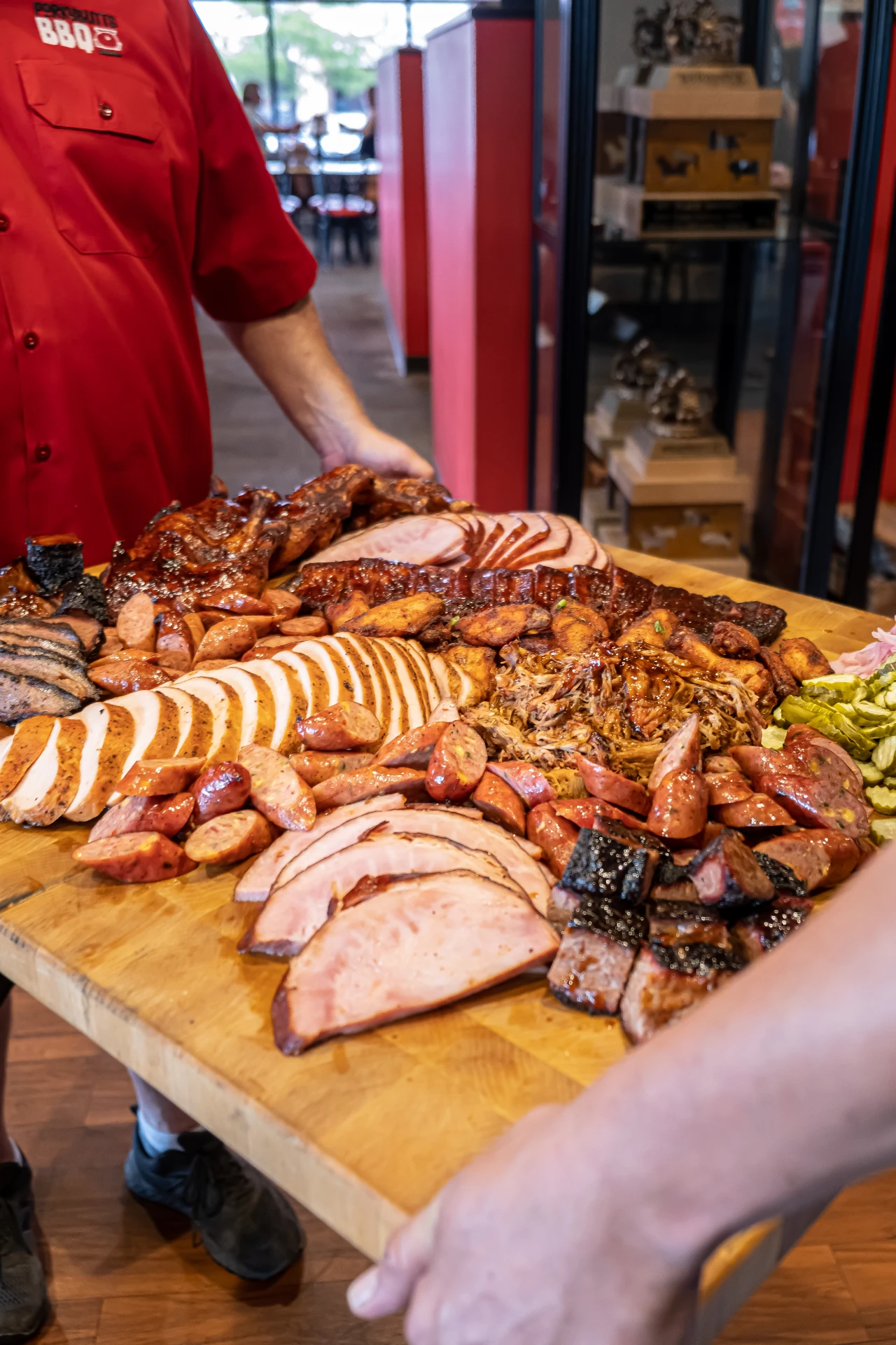 porky-butts-bbq-2 porky butts bbq full display of all bbq in their west omaha location